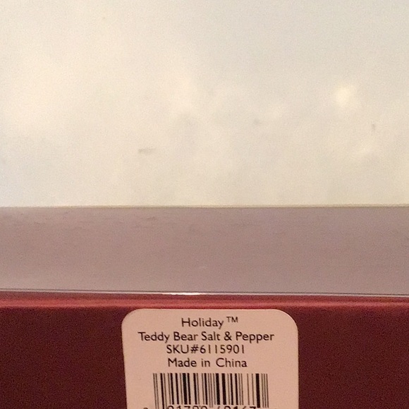 Lenox holiday teddy bear, salt and pepper shakers - Picture 7 of 7